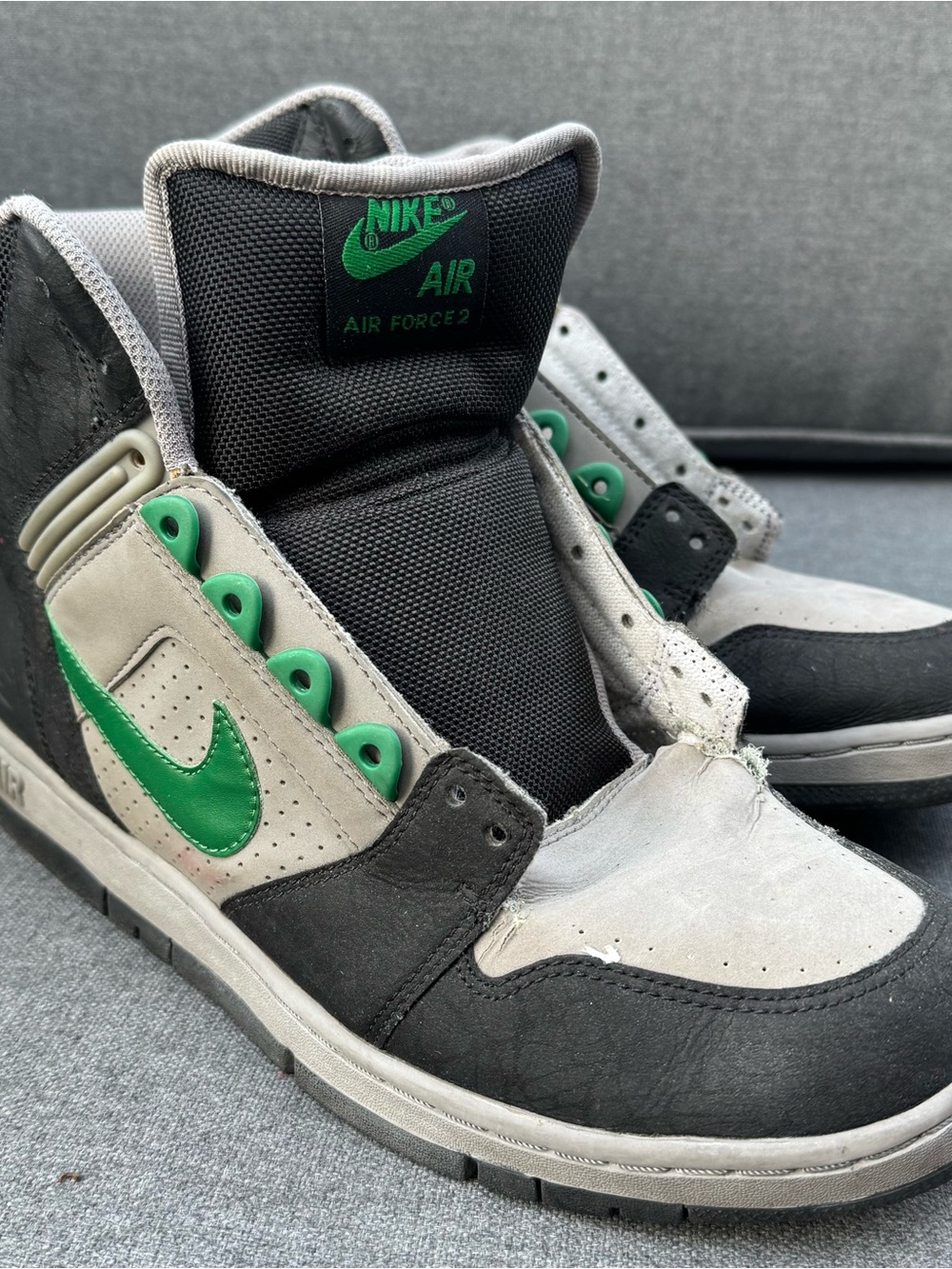 Nike High-Top Sneakers in Black, Gray & Green size 12 used
